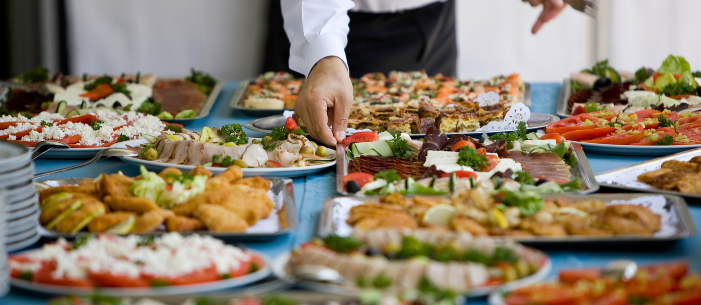 5 Best Restaurants to Transform Your Office Lunches with Food Sharing